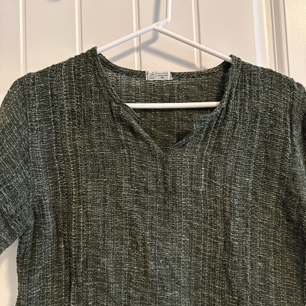 Women’s Green Cotton Shirt from Thailand - Picture 5 of 7